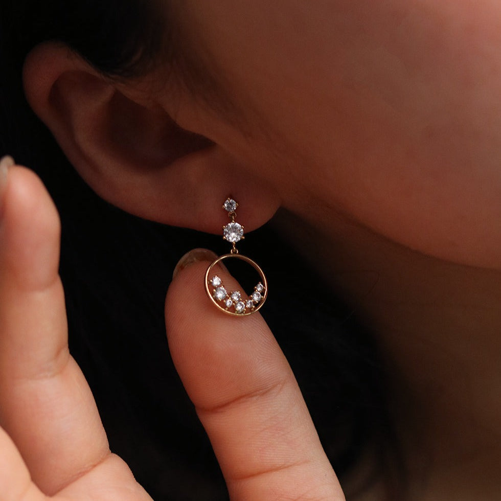 Circle cubic bunch earrings