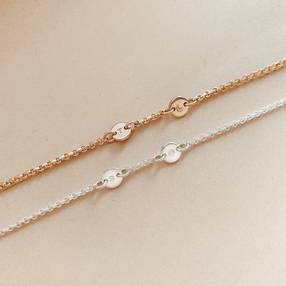 Kira • Tiny Pendant Bracelet